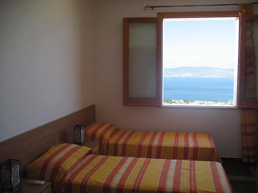 Il Giardino Di Ausonia Bed & Breakfast Reggio di Calabria Eksteriør bilde